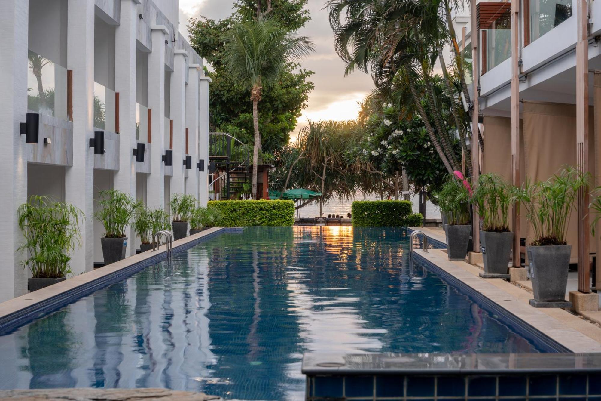 La Flora Resort Patong Exteriér fotografie